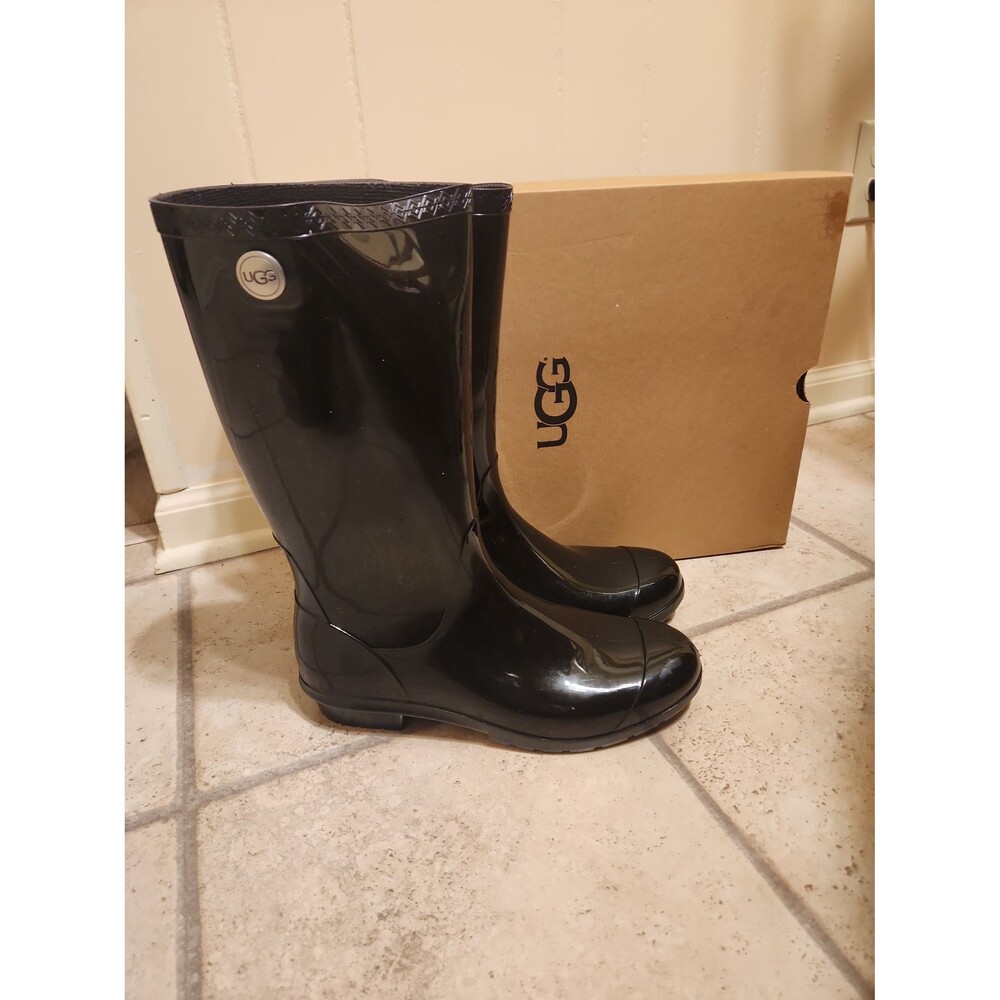 Ugg Australia Women's "Shaye" Black Rain Boots Size 11